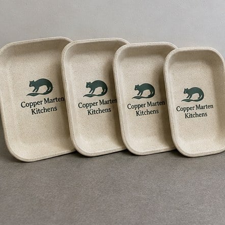 Customized food trays for meal prep and delivery kitchens